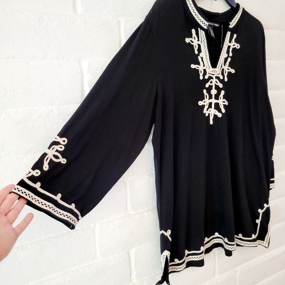 Lauren Michelle Black Tunic Top with Cream Embroidered Trim Size 1x